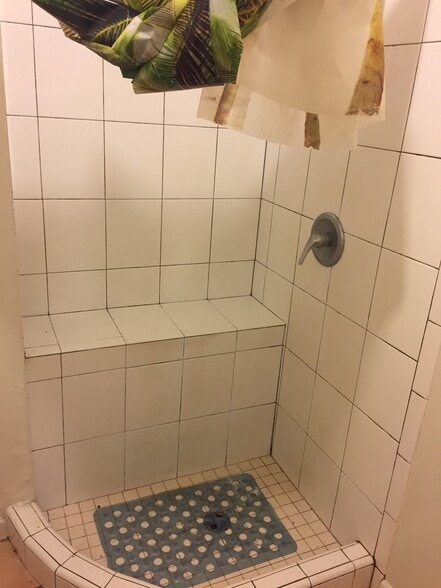 Building Photo - 369 Winchester St