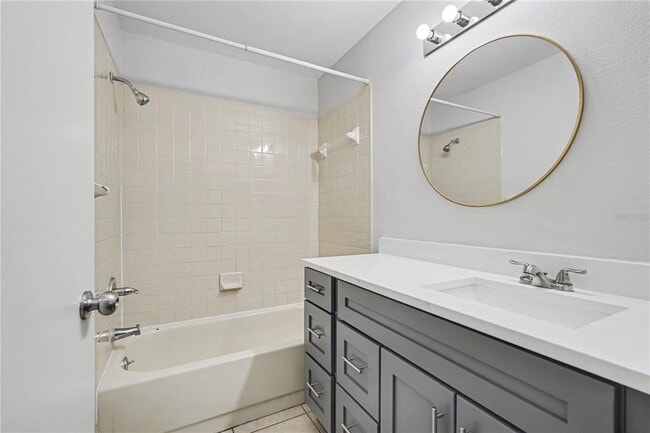 Building Photo - 13618 Laraway Dr