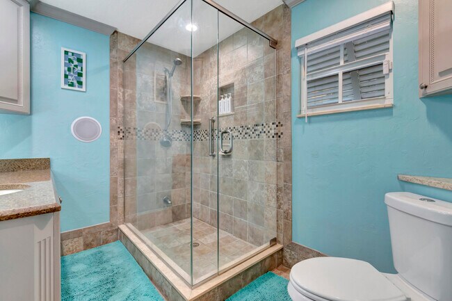 Building Photo - 310 Gulfstream Dr