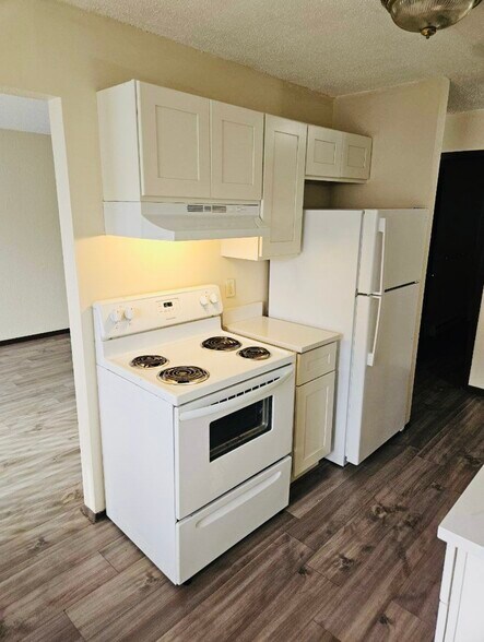 Primary Photo - 1640 Galtier St