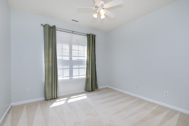 Building Photo - 412 Cline Falls Dr