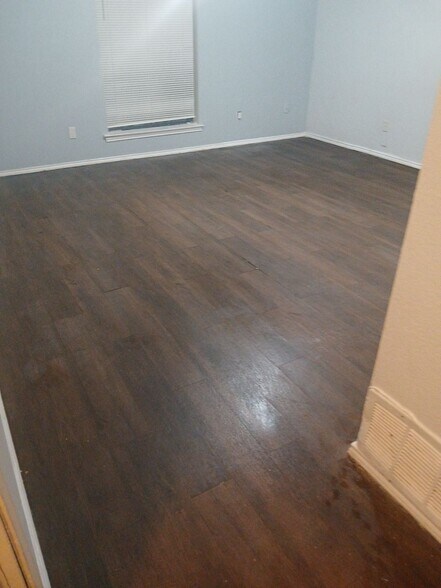 Building Photo - 524 Shennandoah Dr
