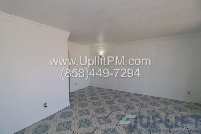 Building Photo - ** Holiday move in special** $1000 off 1st...