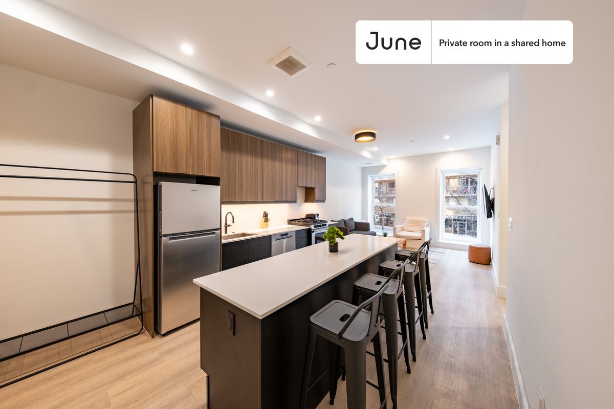 Building Photo - Room in Shared 4 bed/2 bath home in Dupont Circle
