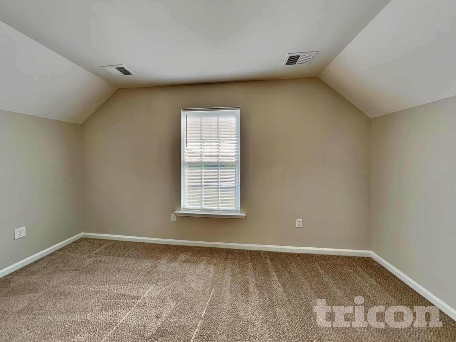 Building Photo - 224 Barnevelder Dr