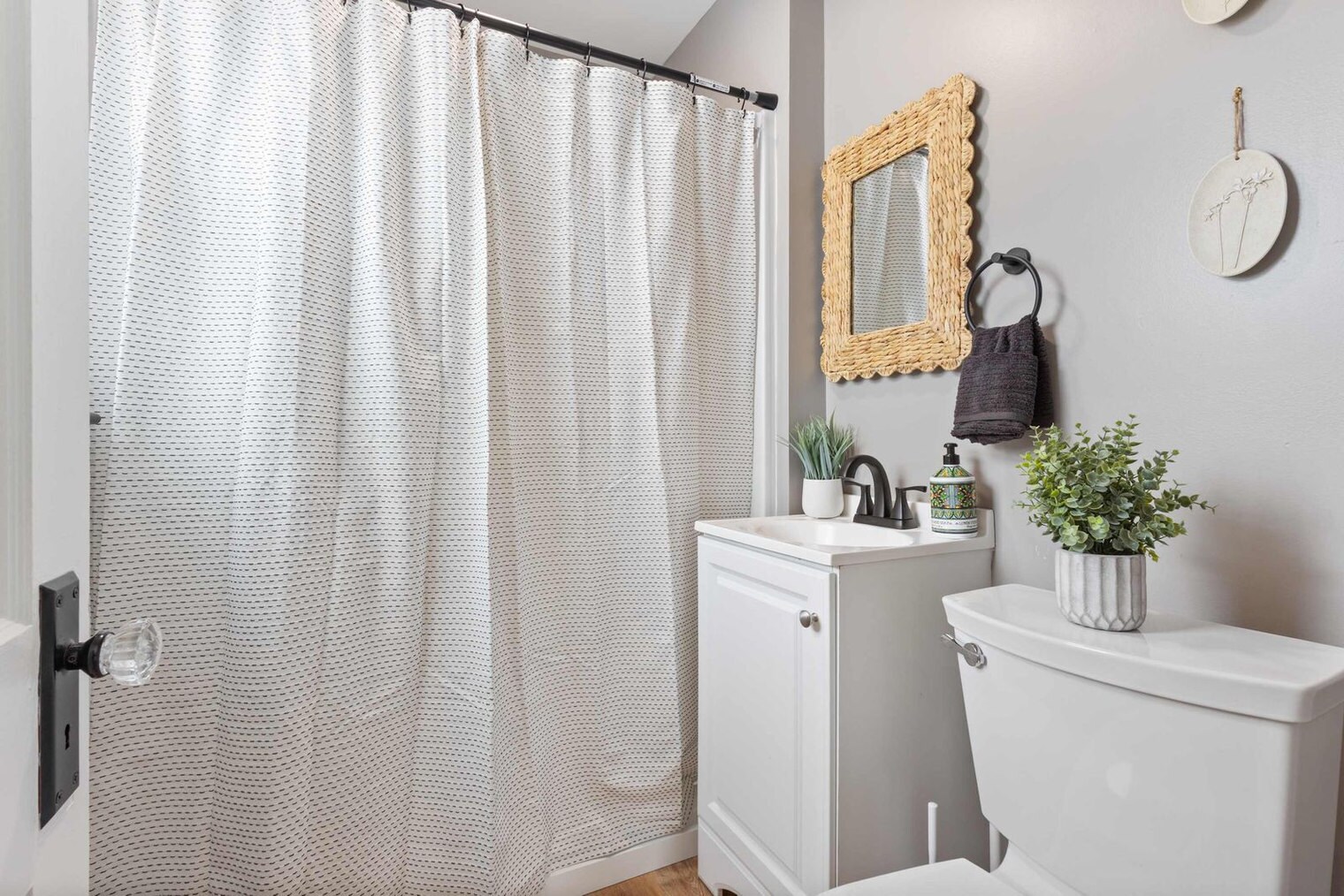 Building Photo - 2 Island Path