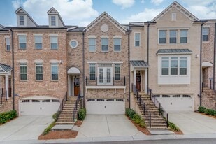 Building Photo - 2802 Avington Ln SE