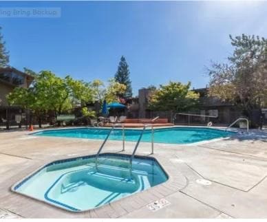 Building Photo - 2422 Larkspur Ln