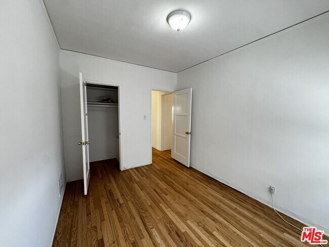 Building Photo - 1246 Edris Dr