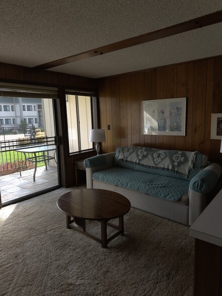 Building Photo - 301 Iberian Way