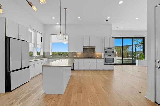 Building Photo - 5432 Agatha Cir