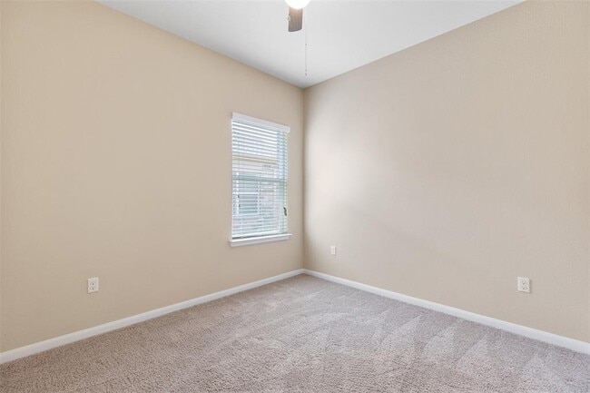 Building Photo - 510 Sabina Dr