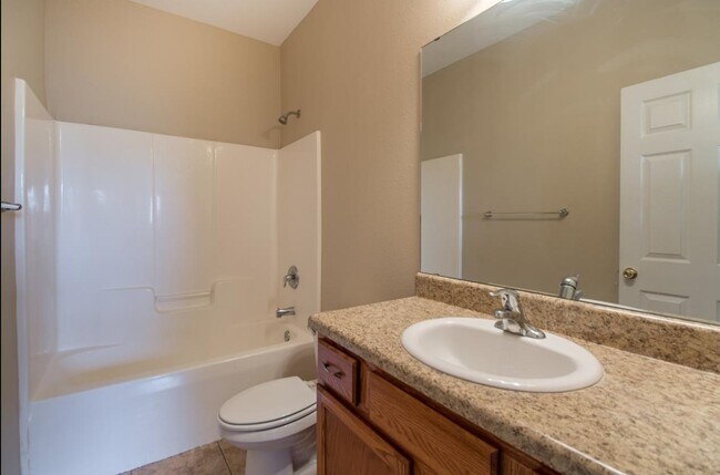 Building Photo - 2293 Del Carmel Way