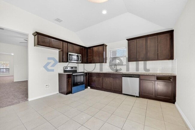 Building Photo - 1512 Chama Dr