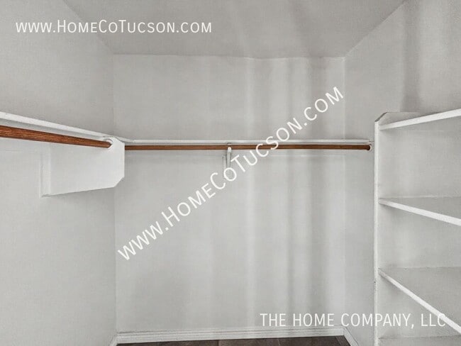 Building Photo - 5738 E Calle De Hielo Dulce