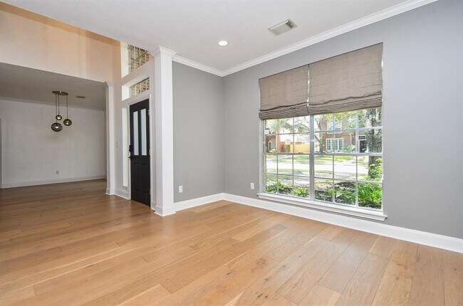 Building Photo - 23210 Greenrush Dr