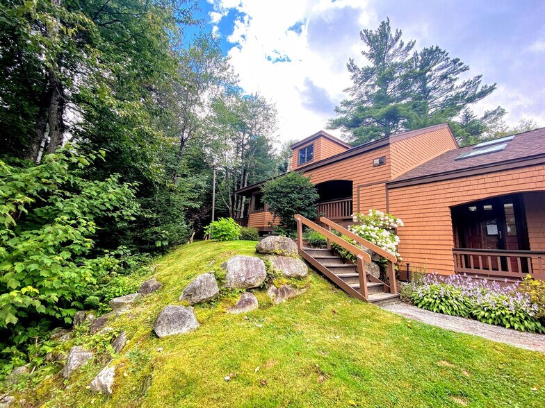 Building Photo - 55 Forest Ln