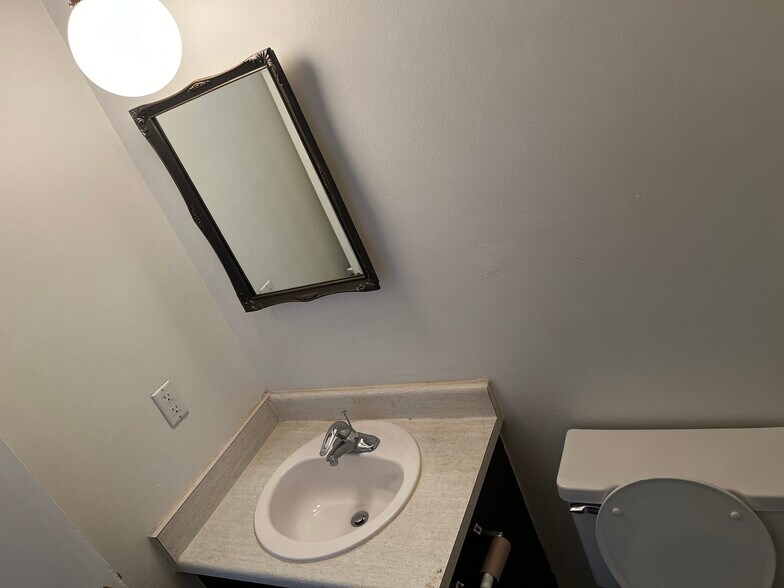Building Photo - 21659 Hidden Rivers Dr N
