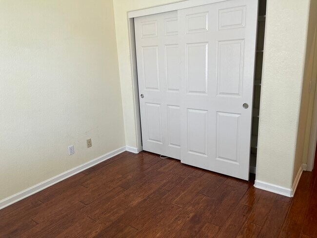 Building Photo - 27900 Alta Vista Ave