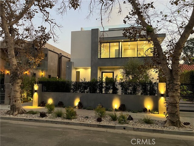 Building Photo - 6430 Drexel Ave