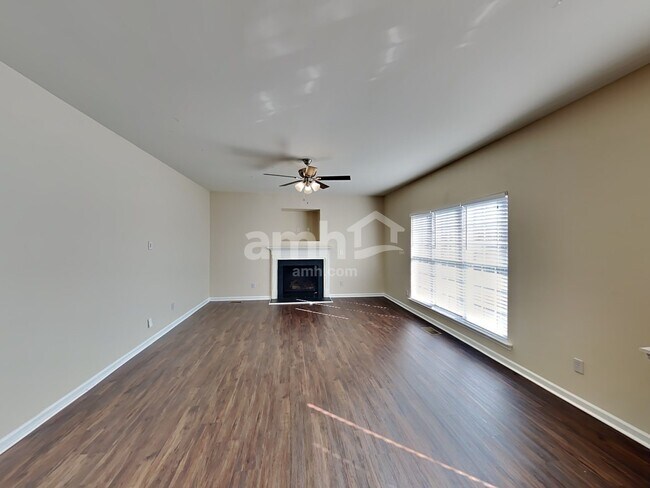 Building Photo - 105 Riverfront Pky