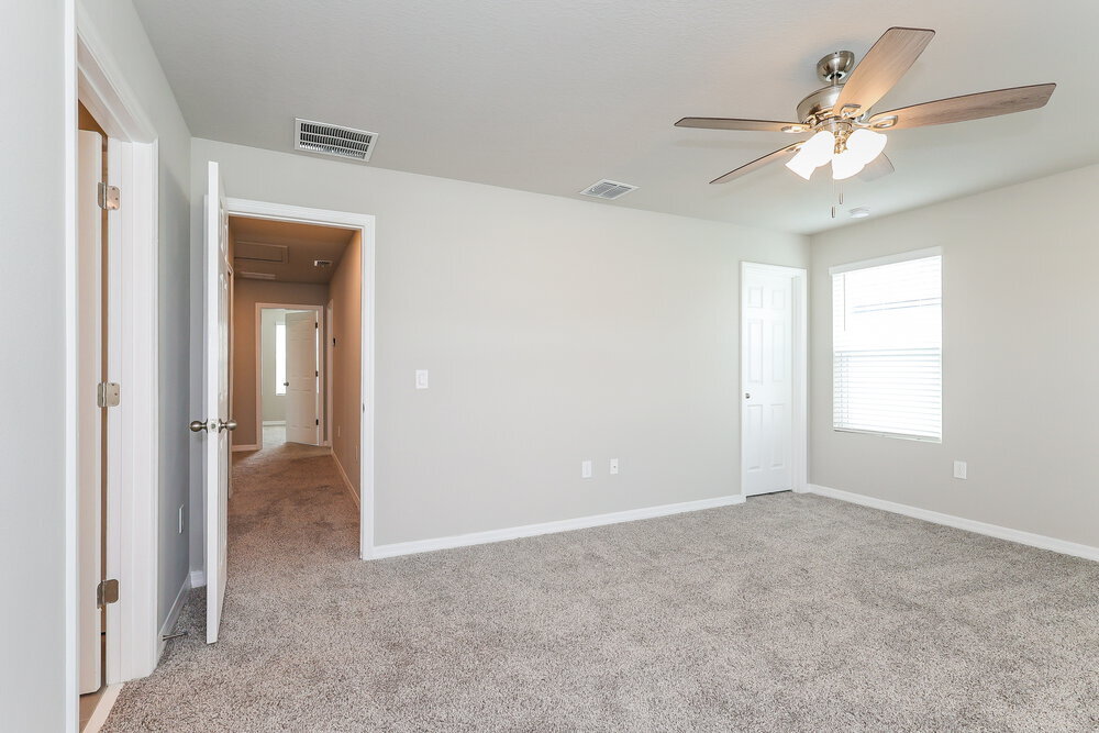 Building Photo - 803 Legacy Dr