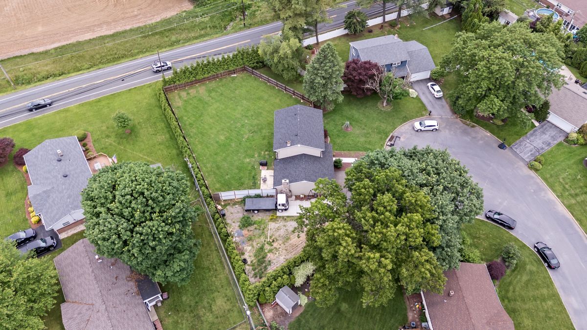 Building Photo - 7590 Violet Cir