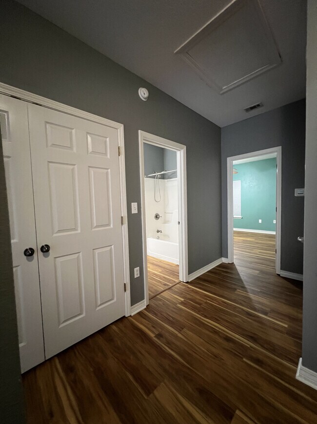 Building Photo - 641 Gap Creek Dr