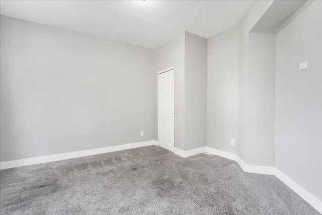 Building Photo - 1218 Brown St