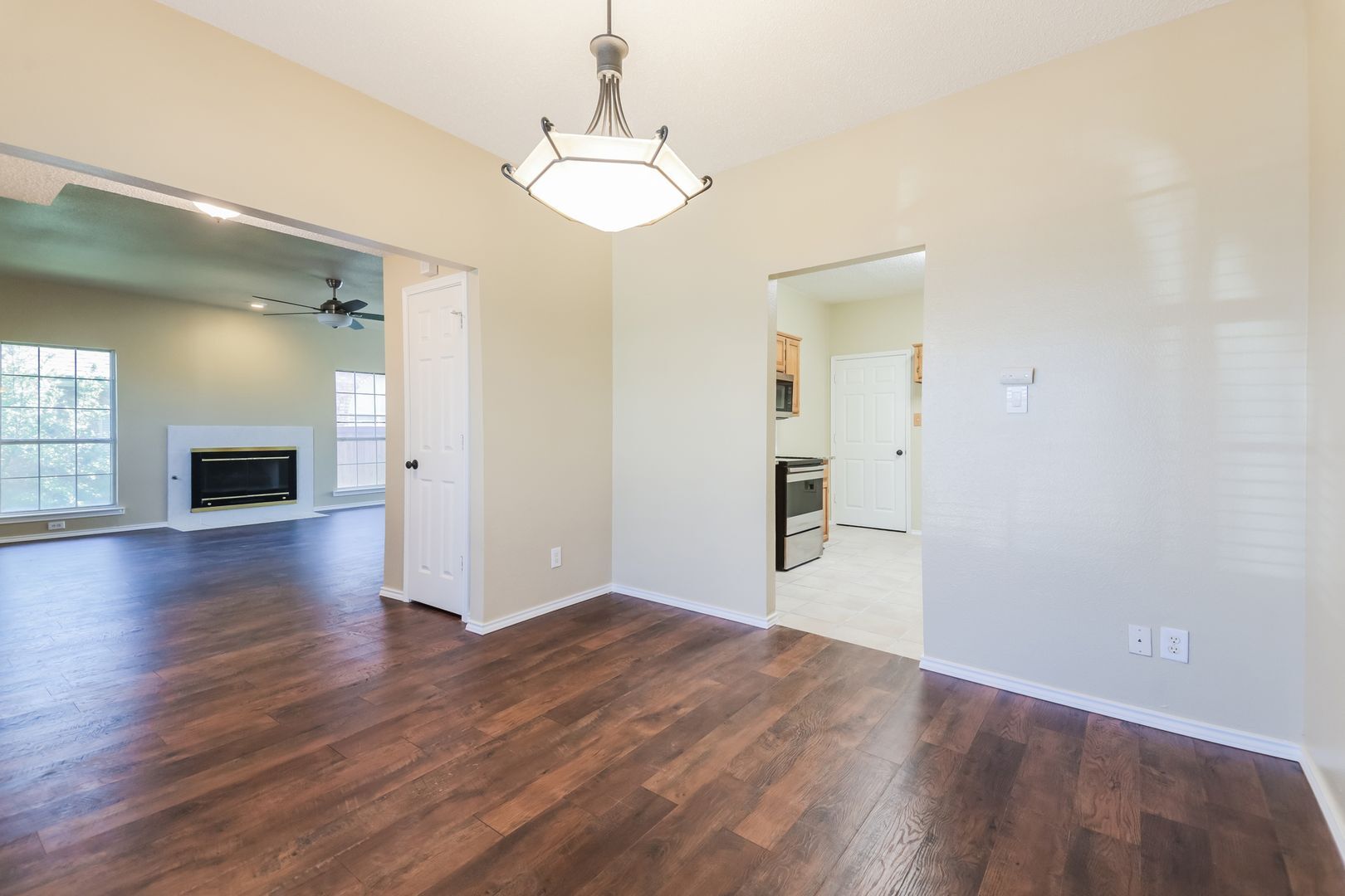 Building Photo - 4108 Creekmeadow Dr