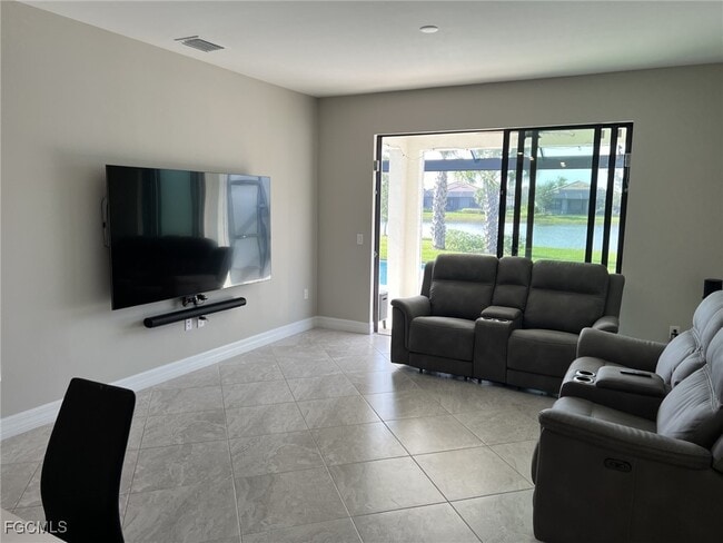 Building Photo - 12048 Westmoreland Way