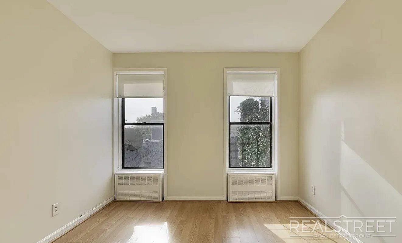 Building Photo - Bushwick Avenue