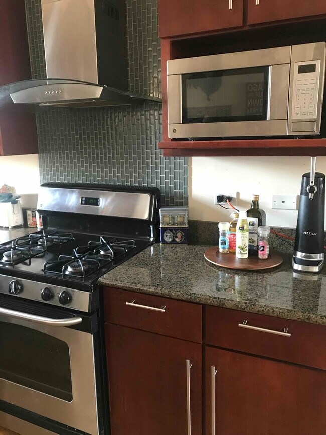 Building Photo - 5756 N Campbell Ave