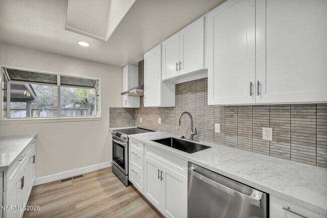 Building Photo - 908 Wagner Dr