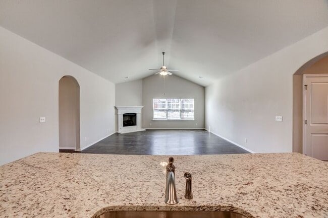 Building Photo - 3/2/2 Brand New Luxury Patio Home