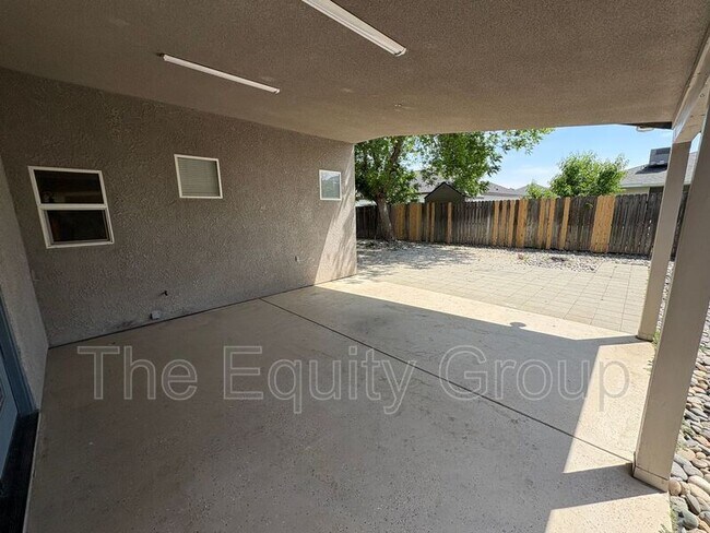 Building Photo - 1040 N Sumter Ct