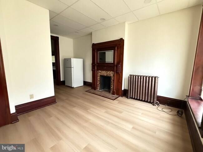 Building Photo - 130 S Potomac St