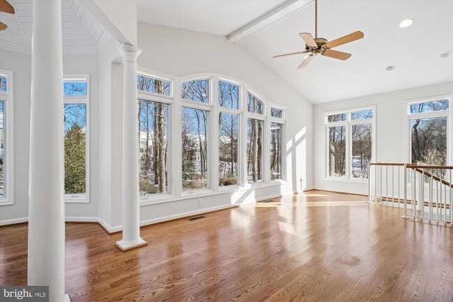 Building Photo - 4623 University Dr