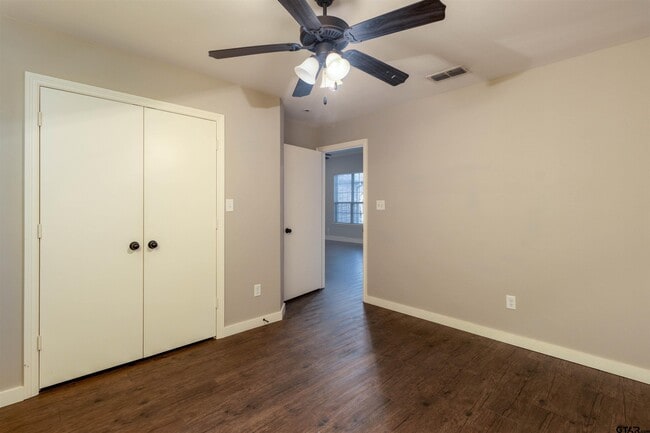 Building Photo - 5106 Shiloh Ridge Dr