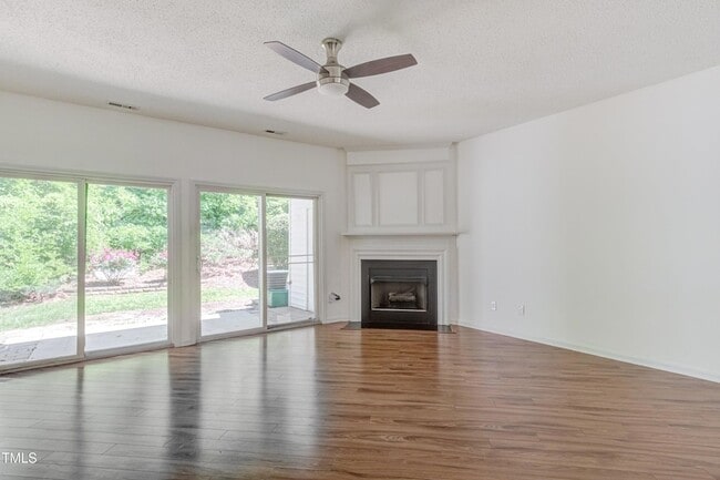 Building Photo - 306 Orchard Park Dr