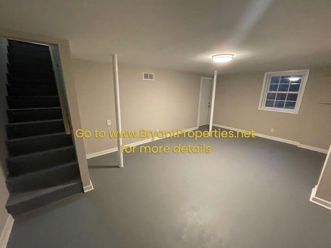 Building Photo - Nashville - Donelson- Percy Priest Lake Area - 3-bedroom 2.5 Bath