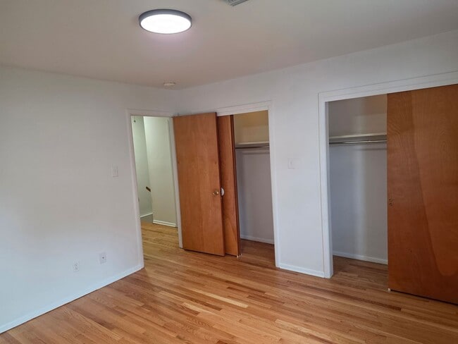 Building Photo - 2811 W 28th St