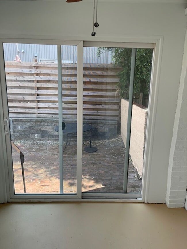 Building Photo - Cozy Home - Lawrenceville