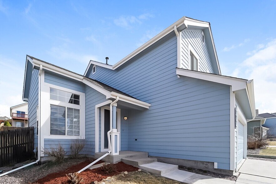 Building Photo - 5924 S Wenatchee St