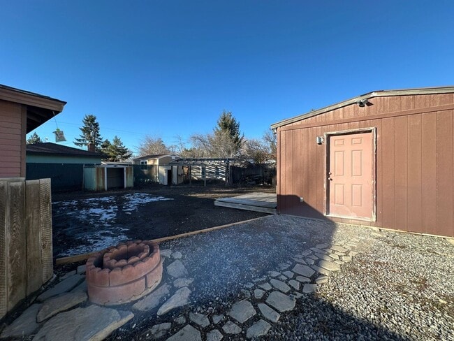 Building Photo - 5819 Winter Ave