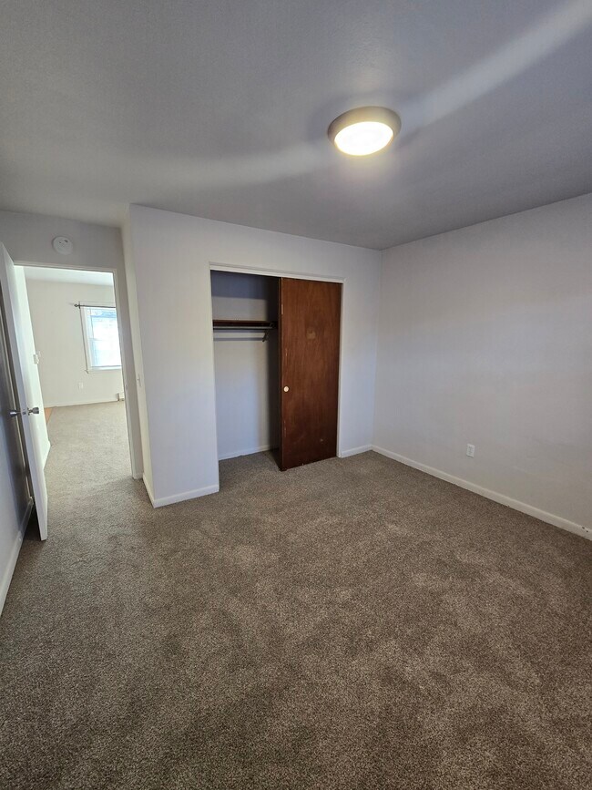 Building Photo - Kennedy