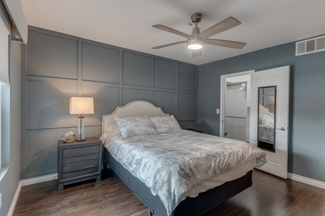 Building Photo - Bright & Airy 2-Bedroom Condo with Dual Su...