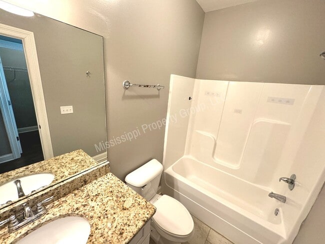 Building Photo - 4BD/4.5BA FOR RENT