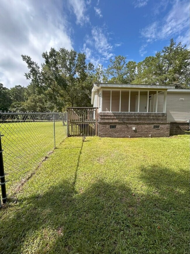 Building Photo - Immaculate 4BR Mobile Home in the heart of...