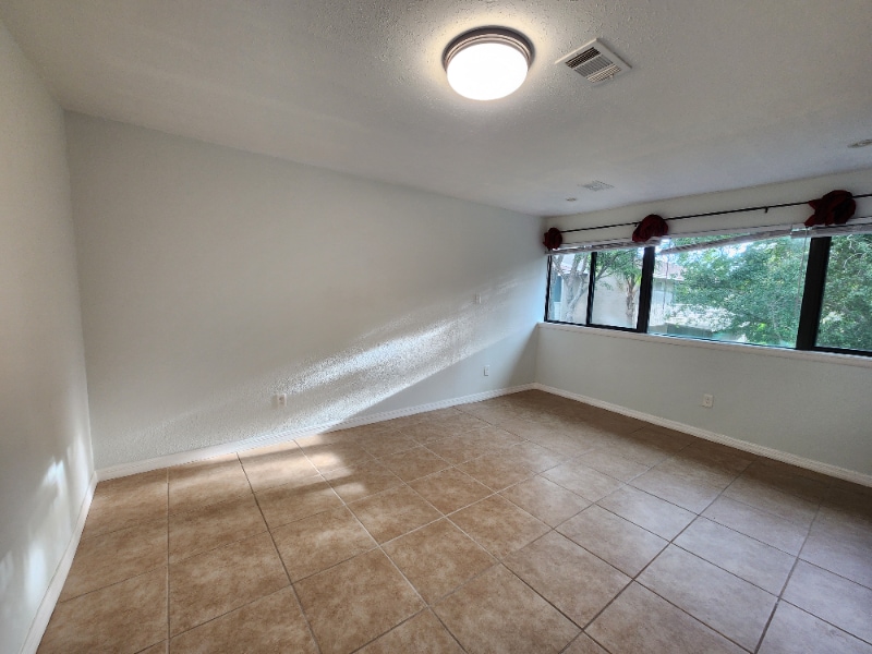 Building Photo - 4437 Rayfield Dr